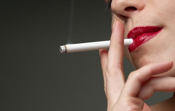 无厘头研究：女性戒烟与月经周期的关系