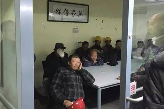 无界新闻北京办公室遭围攻