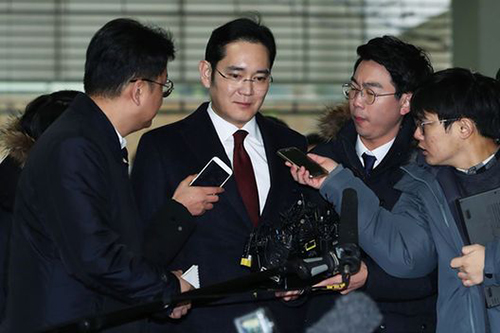 韩法院决定不予批捕三星李在镕,称无逮捕必要
