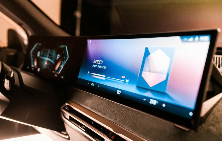 数据处理能力大增20倍 宝马全新iDrive 8系统首发确定