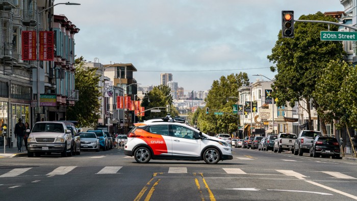 Cruise-car-in-San-Francisco-streets.jpg