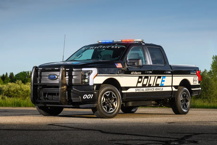 福特发布F-150 Lightning Pro SSV 专门为警察制造的电动皮卡