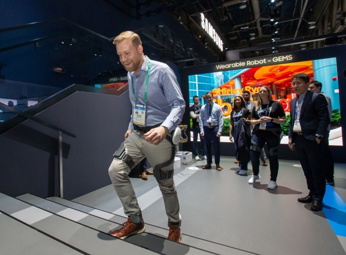 Samsung-GEMS-Hip-Walking-Aid-Robot-At-CES-2020.jpg