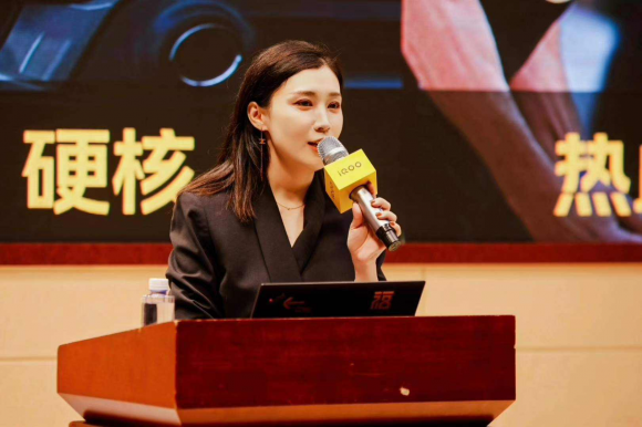 南京传媒学院电竞公开课上，iQOO带着大厂实习机会来了 