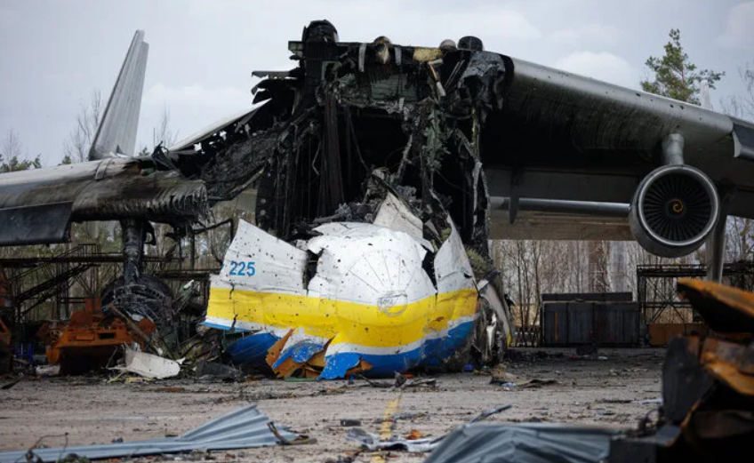 乌克兰称第二架安 225 世界最大飞机正在建造中，首架已毁于战火