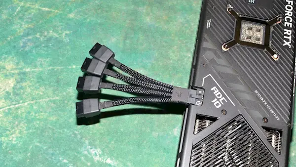 连烧15起！RTX 4090“自燃门”最新调查 粗细两种电源线混用：祸首在此？