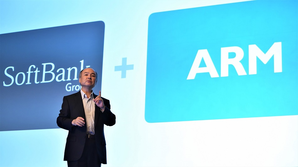 Watch SoftBank Said to Pause Talks for Arm Listing in London - Bloomberg