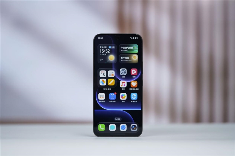 把8000mAh塞进直屏！荣耀500 Pro评测：开卷“全面旗舰”