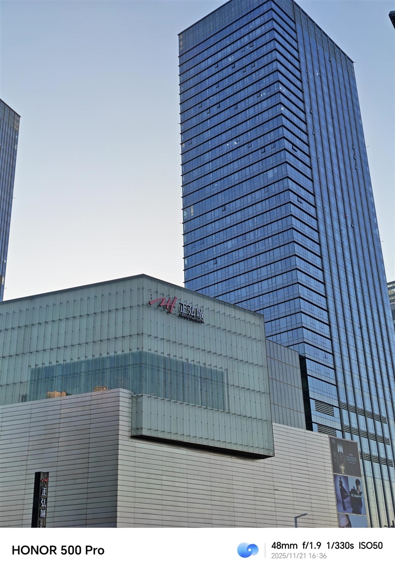 把8000mAh塞进直屏！荣耀500 Pro评测：开卷“全面旗舰”