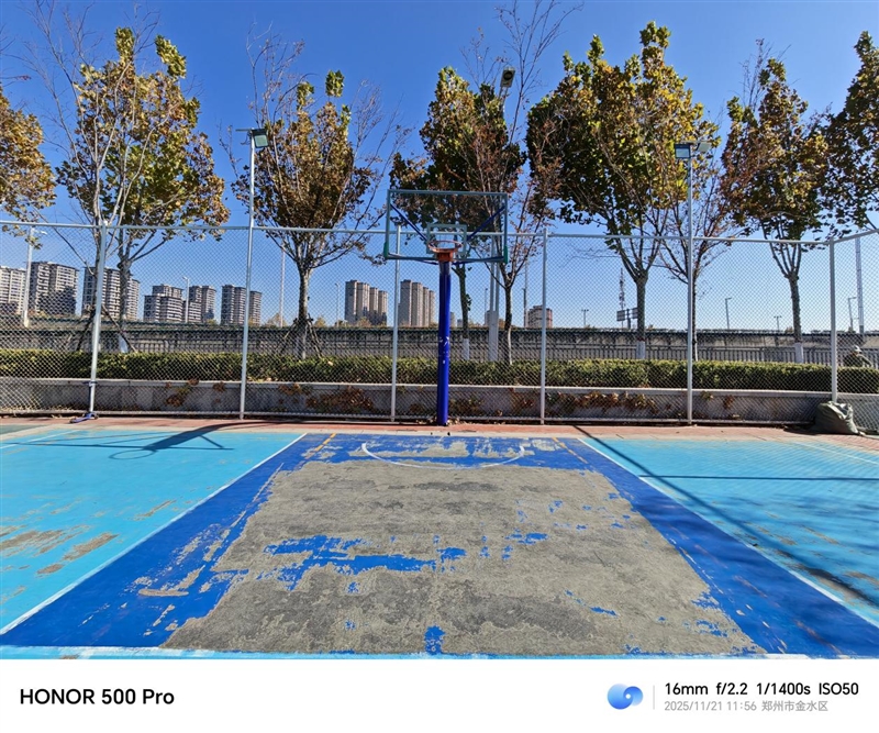 把8000mAh塞进直屏！荣耀500 Pro评测：开卷“全面旗舰”