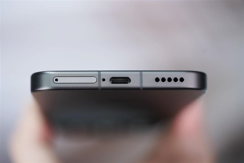 把8000mAh塞进直屏！荣耀500 Pro评测：开卷“全面旗舰”