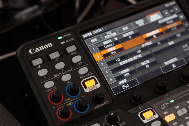 佳能携手胡可直播间 以“明星感”视听语言探索高端直播新标准