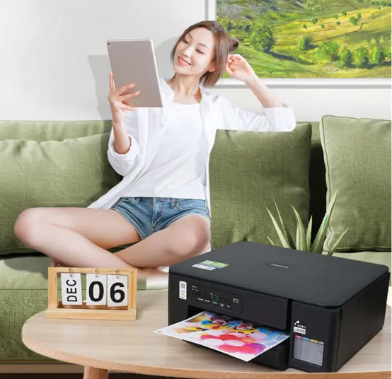 沙发上坐着几个女人

AI 生成的内容可能不正确。