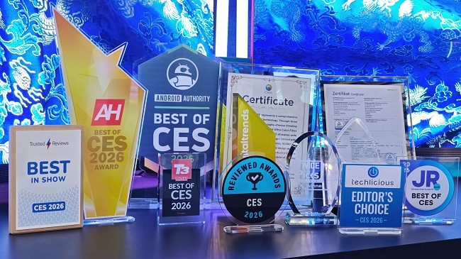 1767948132253256.jpg 证书合照.jpg